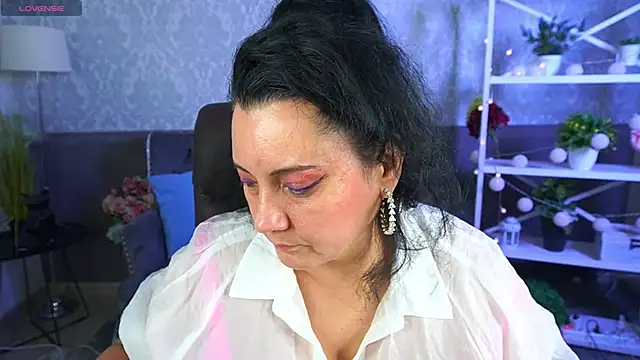 ValeryRosseee online show from 10.19.25