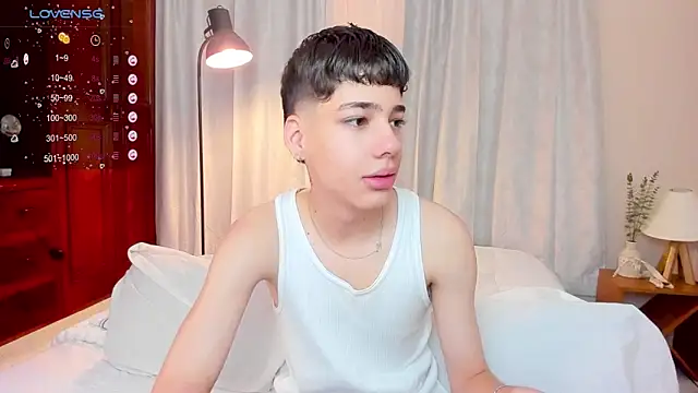 Snapshot of oblivion_deku chatting on 09.25.25 oblivion deku online show from 09.25.25