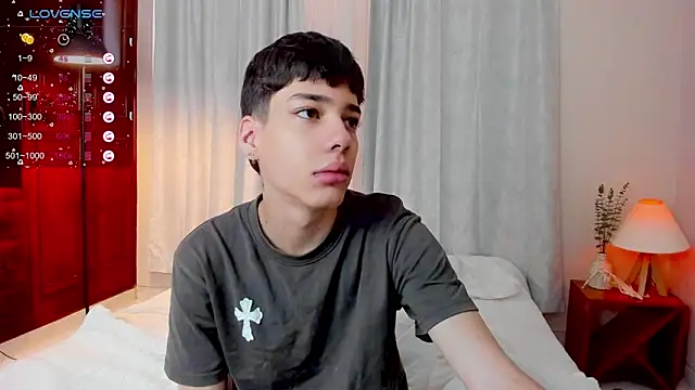 Snapshot of oblivion_deku chatting on 10.12.25 oblivion deku online show from 10.12.25