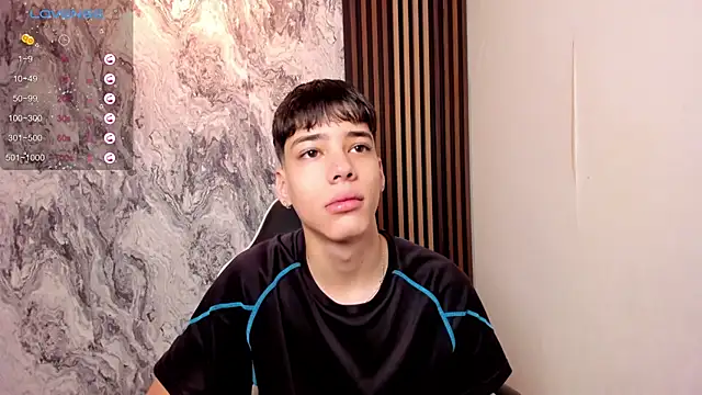 Snapshot of oblivion_deku chatting on 10.30.25 oblivion deku online show from 10.30.25