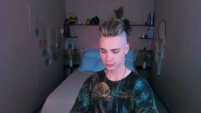 LawrenceMiles online show from 09.12.25