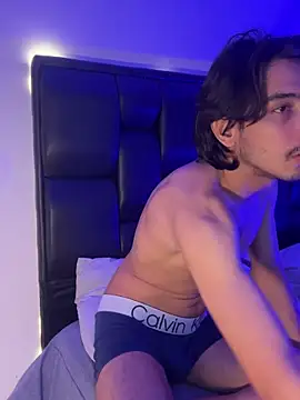 MiaSkylar online show from 03.22.26