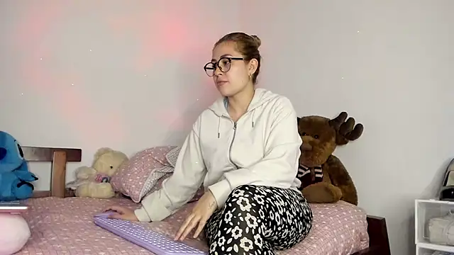 min-ji online show from 04.24.26