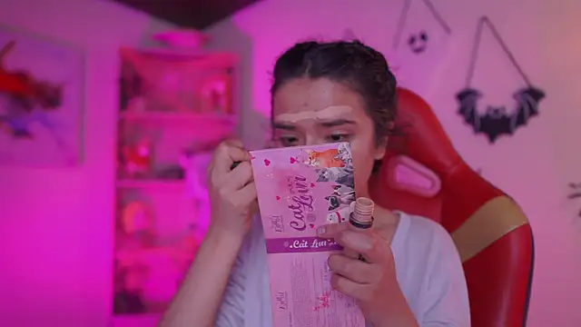 Snapshot of Lana_Dreams_ chatting on 10.08.25 Lana Dreams online show from 10.08.25