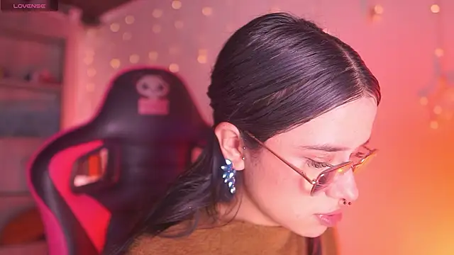 Lana Dreams  online show from 03.28.26