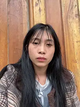 EmLy02 online show from 02.02.26