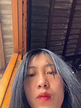 EmLy02 online show from 03.21.26