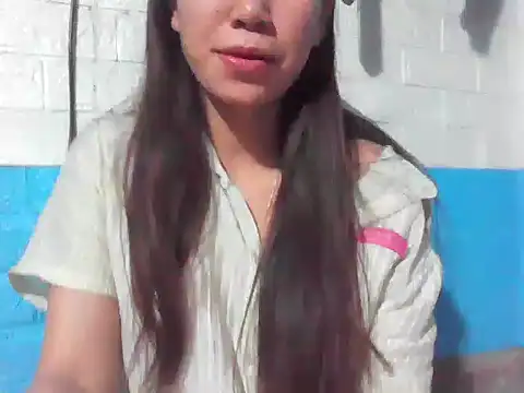 Snapshot of fanchunn chatting on 10.11.25 fanchunn online show from 10.11.25