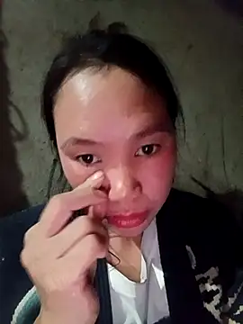 Snapshot of fanchunn chatting on 11.04.25 fanchunn online show from 11.04.25