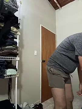 Snapshot of Diabloproducciones chatting on 02.15.26 Diabloproducciones online show from 02.15.26