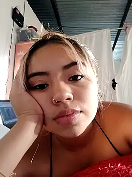 Emily  Hott online show from 11.02.25