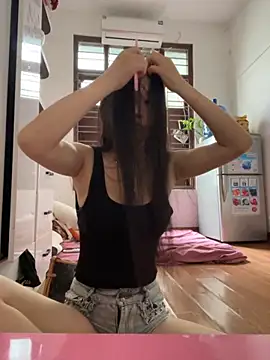 Miumieu online show from 09.21.25