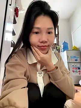 Miumieu online show from 11.20.25