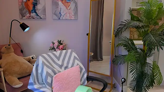 Mia meowXkiss online show from 09.08.25