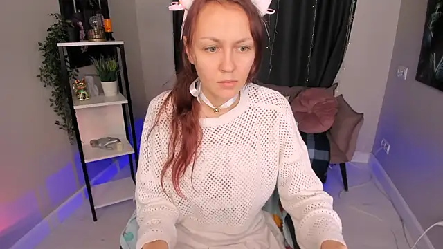 Mia meowXkiss online show from 11.06.25