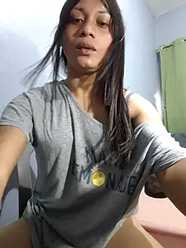 Snapshot of missruffa chatting on 05.05.26 missruffa online show from 05.05.26