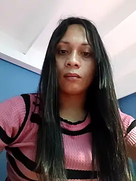 Snapshot of missruffa chatting on 05.20.26 missruffa online show from 05.20.26