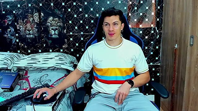 javiersexymann online show from 02.26.26