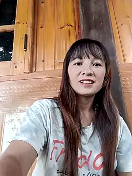 Snapshot of Mini3333 chatting on 10.02.25 Mini3333 online show from 10.02.25