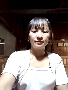 Snapshot of Mini3333 chatting on 10.17.25 Mini3333 online show from 10.17.25