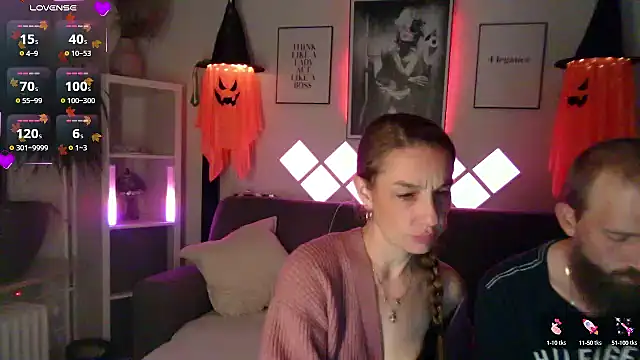 XBellaXundXUweX online show from 10.16.25