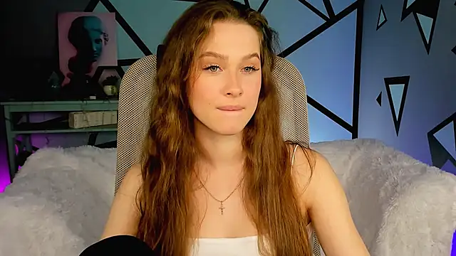 Snapshot of ArielSykes chatting on 10.07.25 ArielSykes online show from 10.07.25