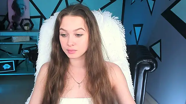 Snapshot of ArielSykes chatting on 10.13.25 ArielSykes online show from 10.13.25