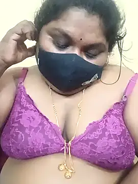 Snapshot of chandana_telugu chatting on 10.15.25 chandana telugu online show from 10.15.25