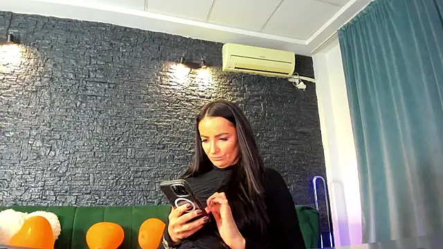 AnneSins online show from 11.02.25