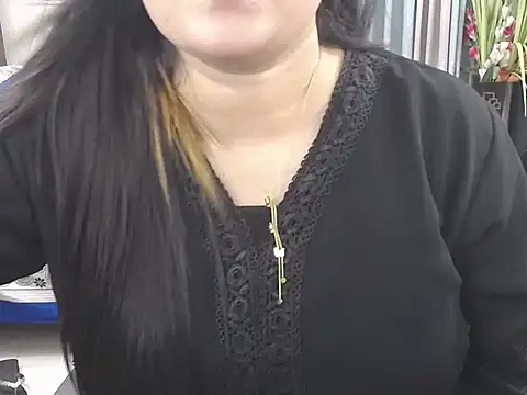 Snapshot of Ridiha_Pari chatting on 07.17.26 Ridiha Pari online show from 07.17.26