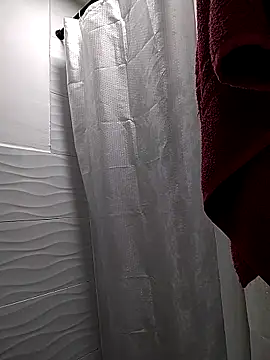 gabysanta  online show from 10.18.25