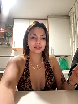 NoeliaGarcia17 online show from 11.20.25