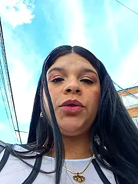 Eiimy pretty online show from 10.14.25