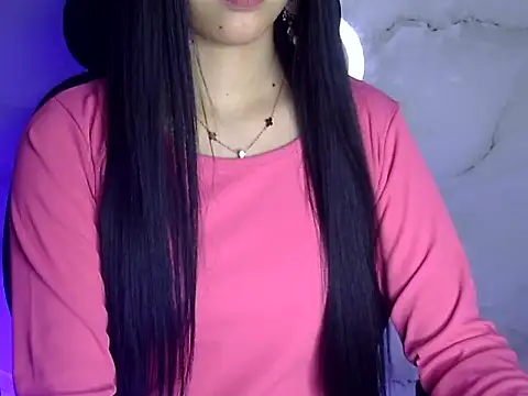 Snapshot of kaira_sharma11 chatting on 10.15.25 kaira sharma11 online show from 10.15.25