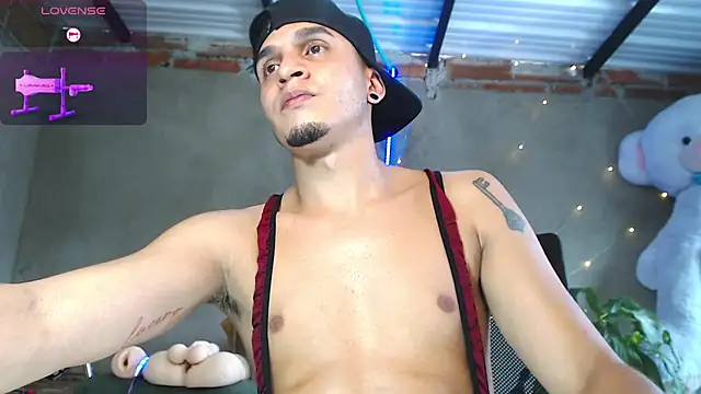 Snapshot of Angel_latinboy chatting on 07.16.26 Angel latinboy online show from 07.16.26