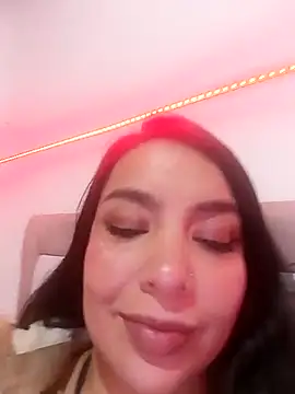 Snapshot of Anahibella chatting on 11.02.25 Anahibella online show from 11.02.25