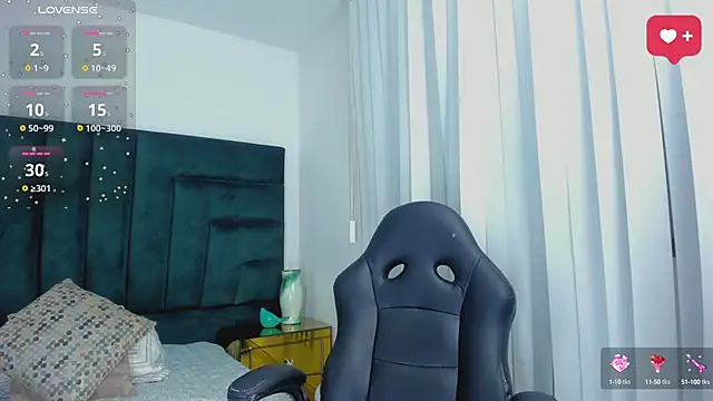 SaraWagner  online show from 09.14.25