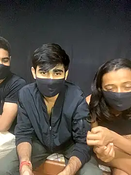 Joy Love Roxie online show from 10.29.25