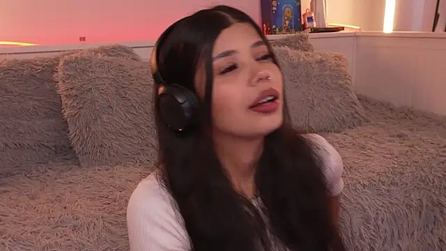 sophieee art online show from 01.15.26