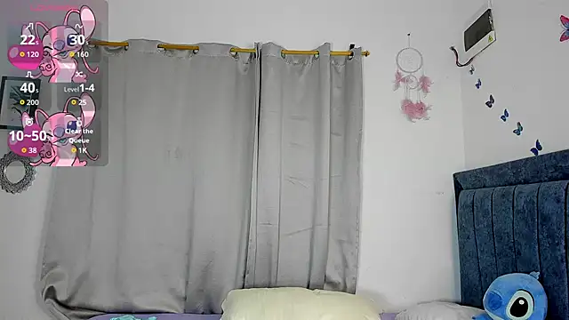 Snapshot of emmie_bunny chatting on 10.16.25 emmie bunny online show from 10.16.25