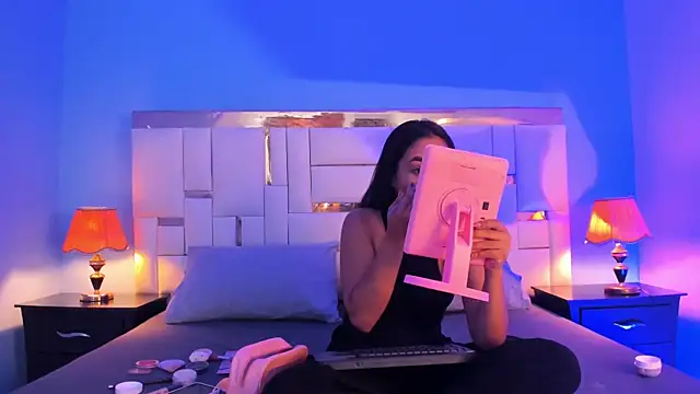 JadeeKhan online show from 09.29.25