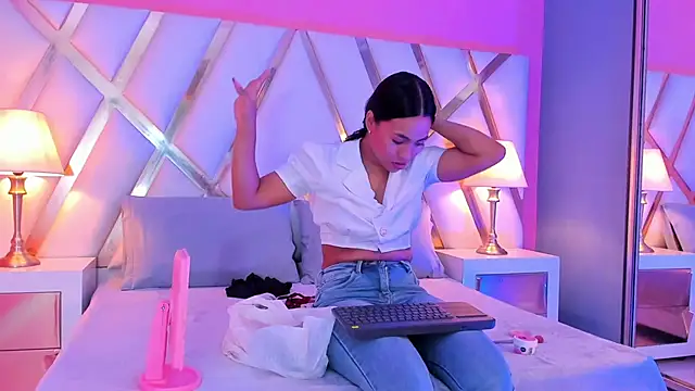 JadeeKhan online show from 10.10.25