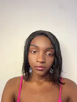 Keirahartz online show from 04.18.26