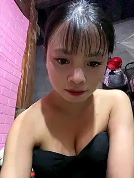 LunaBerry18 online show from 09.17.25