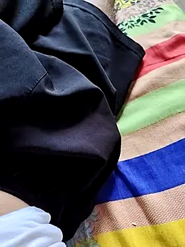 Sexyhotboy7inch online show from 11.20.25