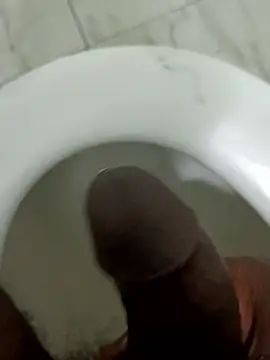 Snapshot of DonBloodrush chatting on 09.23.25 DonBloodrush online show from 09.23.25