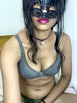 Snapshot of Elinacam chatting on 11.14.25 Elinacam online show from 11.14.25