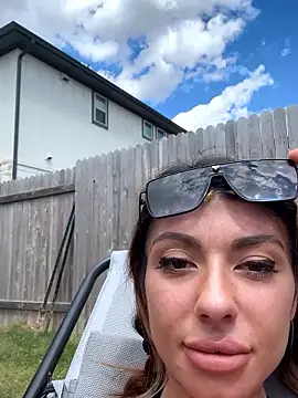 bbgurlnickii online show from 09.25.25