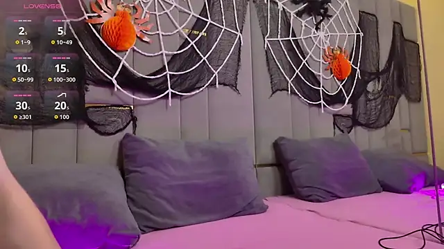 Snapshot of TheodoreMcLovin chatting on 10.14.25 TheodoreMcLovin online show from 10.14.25