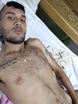 Snapshot of JuceAn14 chatting on 11.14.25 JuceAn14 online show from 11.14.25